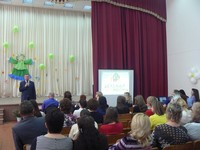 Дмитрий Соколов презентовал преподавателям-экологам семена Уссурийского кедра