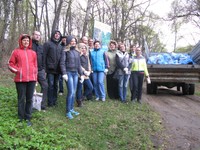 Сотрудники минприроды области и учащиеся городских лицеев собрали 350 мешков мусора