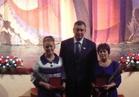 Губернатор Валерий Радаев вручил государственные награды сотрудникам минприроды